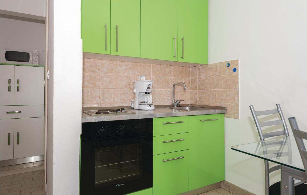 Beautiful Apartment In Rogoznica With Wifi Экстерьер фото