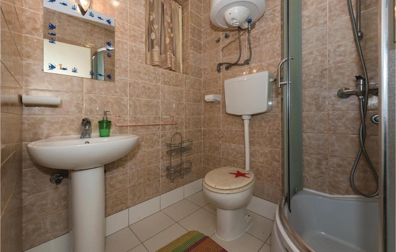 Beautiful Apartment In Rogoznica With Wifi Экстерьер фото
